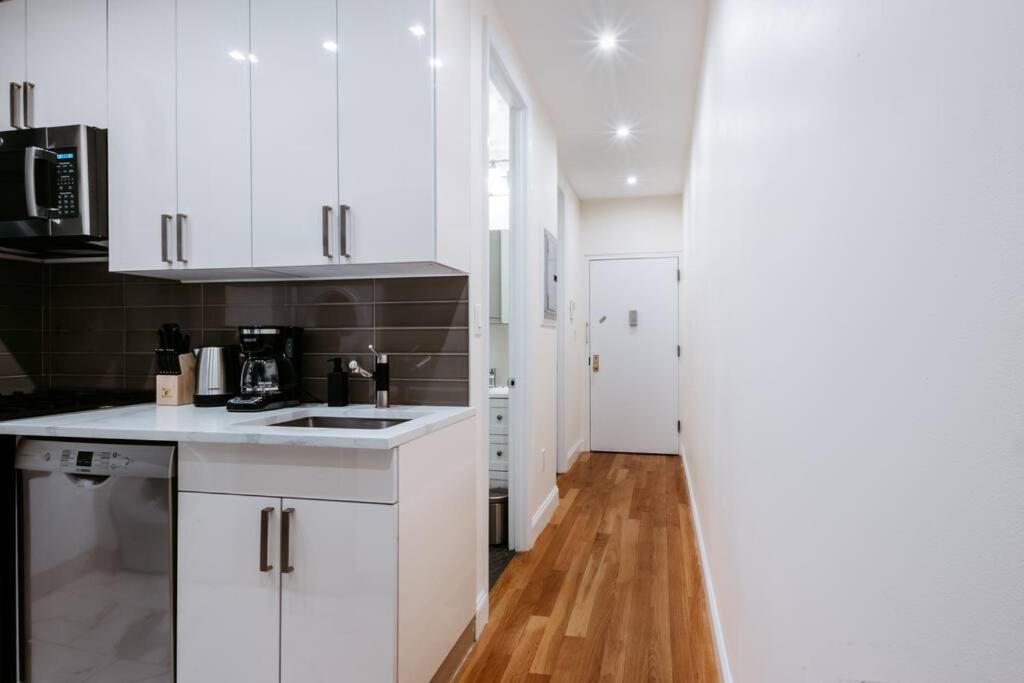 Stylish In Upper West Side! Cozy Retreat *